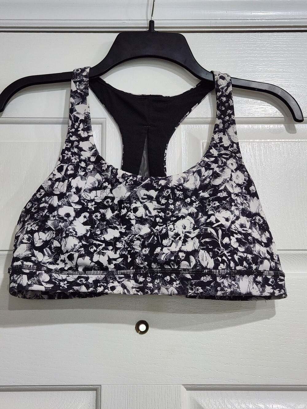 Lululemon Free To Be Serene Bra, Black and White Floral Print